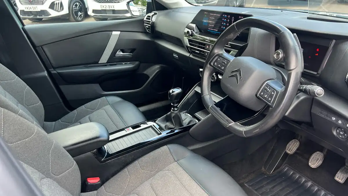 2021-citroen-c4-12-puretech-shine-130ps-big-11