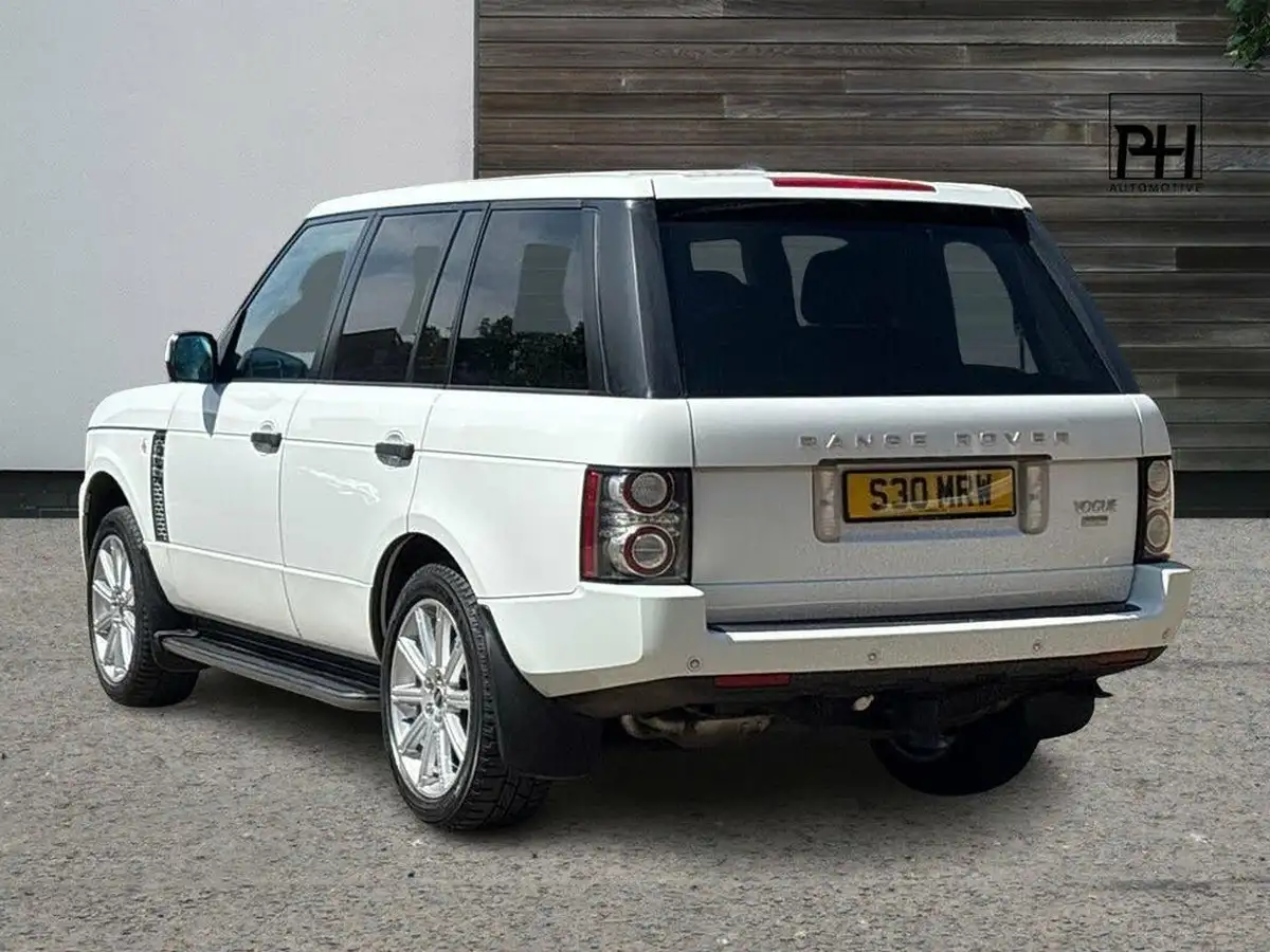 2011-land-rover-range-rover-44td-vogue-big-6