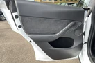 2022-tesla-model-y-e-long-range-small-32