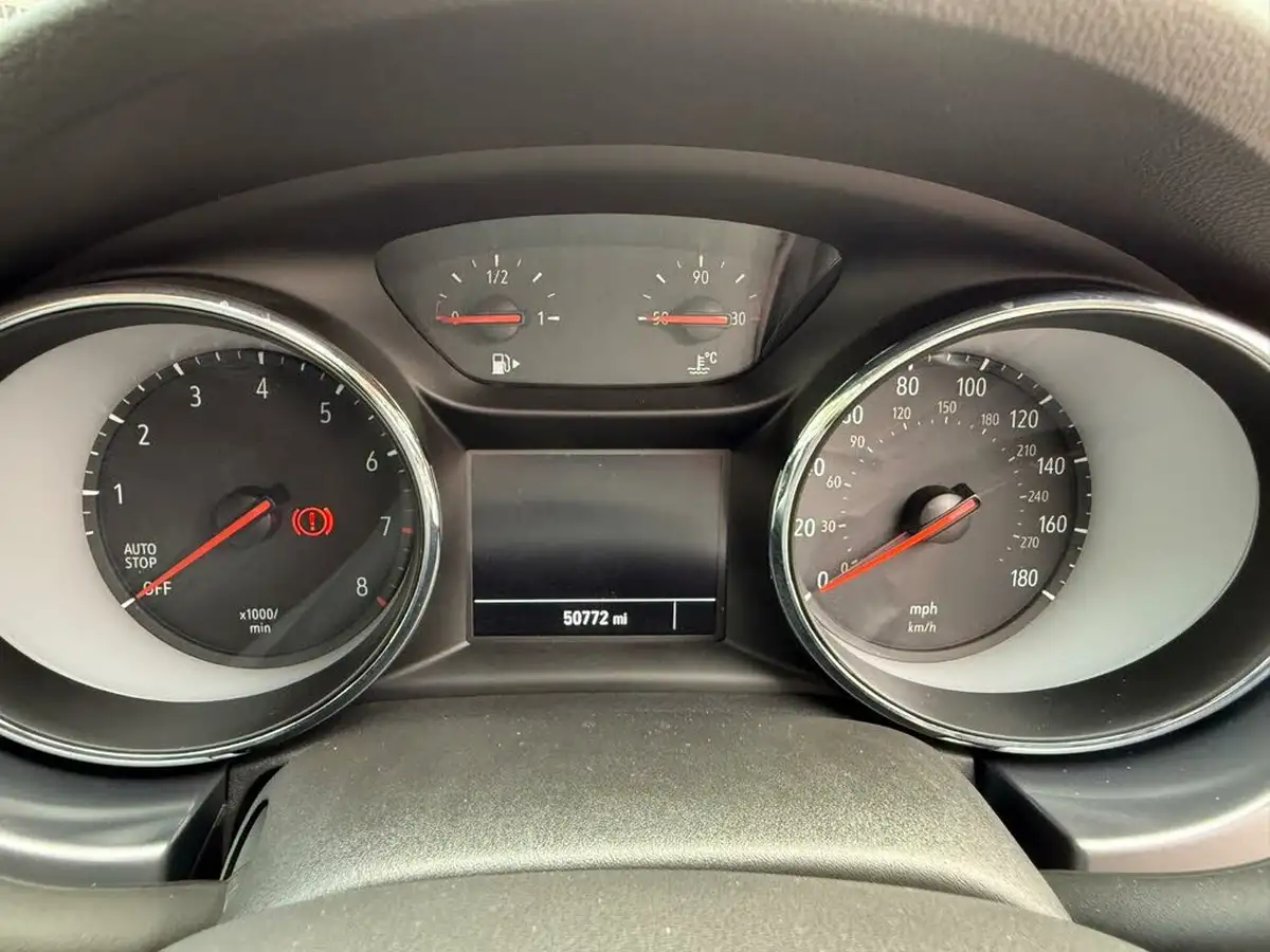 2021-vauxhall-astra-12-turbo-business-edition-nav-130ps-estate-big-48