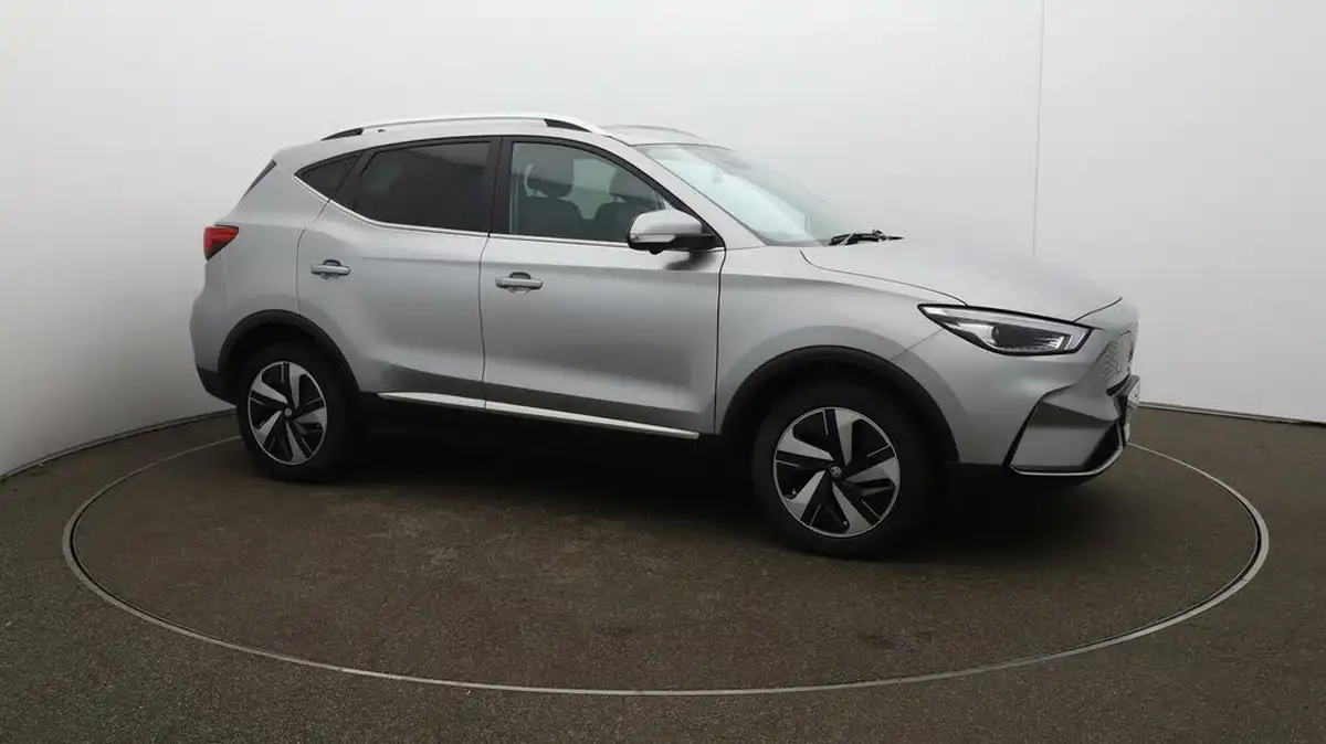 2023-mg-zs-suv-e-trophy-ev-176ps-big-47