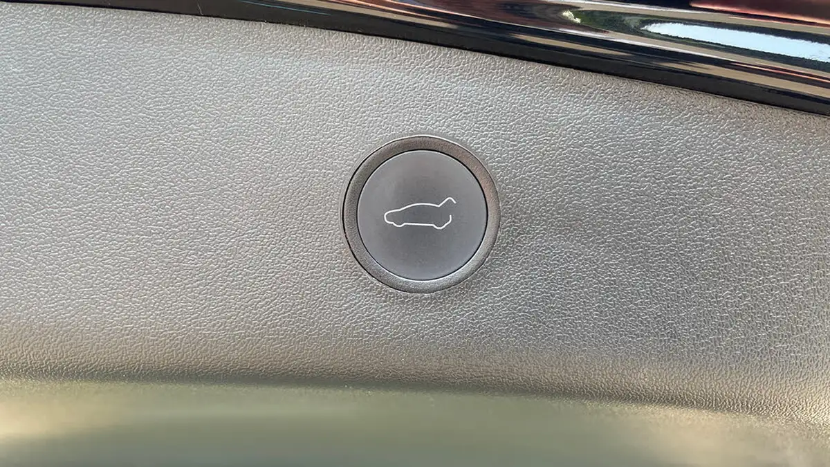 2021-tesla-model-3-e-long-range-awd-big-22