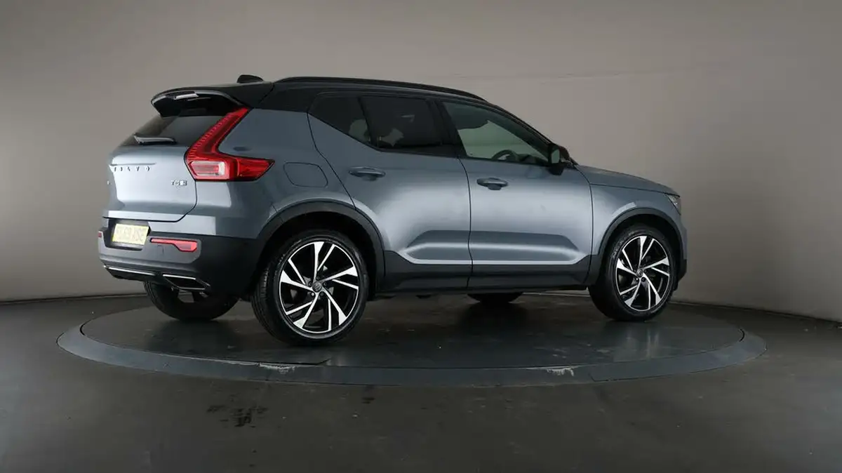 2019-volvo-xc40-20-t5-r-design-big-63