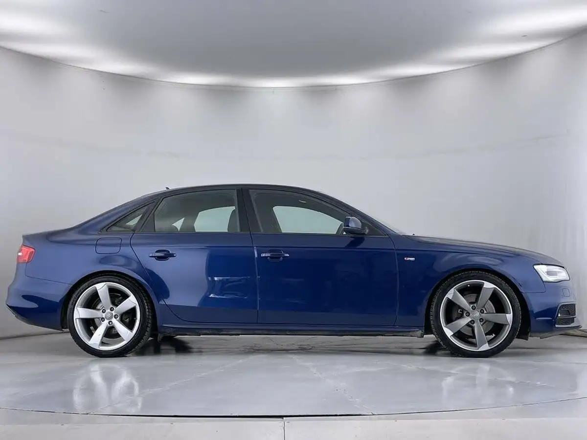 2012-audi-a4-20-quattro-black-edition-tfsi-big-14