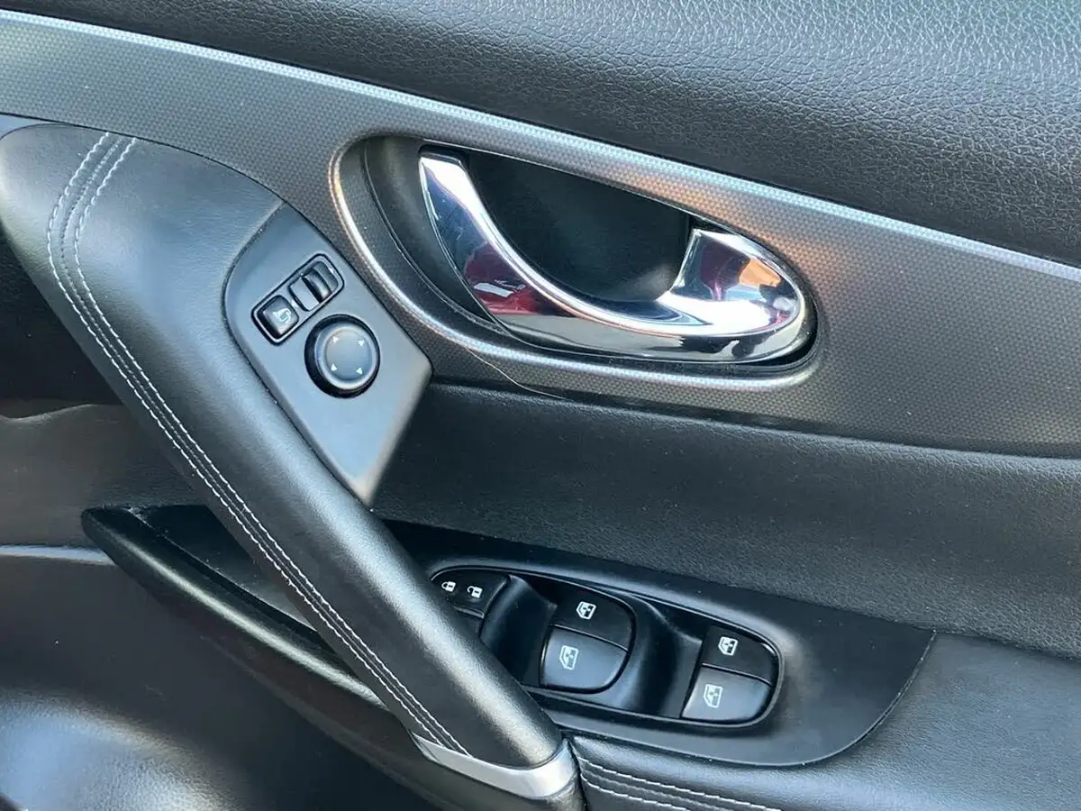 2018-nissan-qashqai-12-dig-t-tekna-big-25