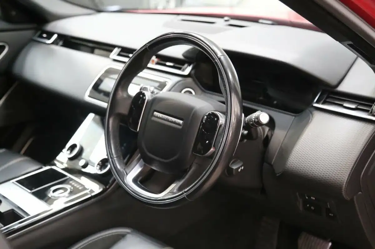 2018-land-rover-range-rover-velar-30-d300-r-dynamic-se-ss-big-32