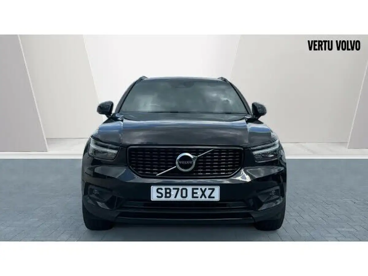 2020-volvo-xc40-20-b4-r-design-pro-big-11
