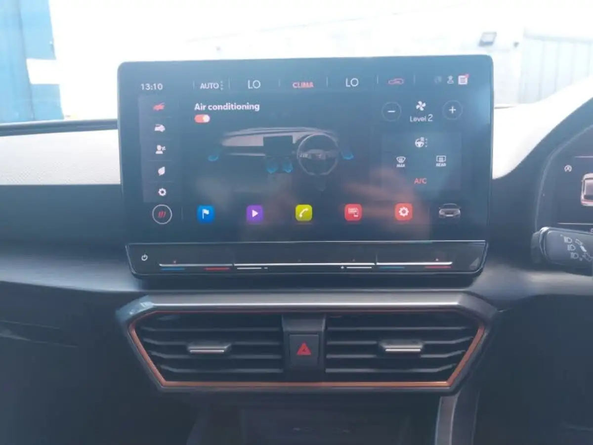 2024-cupra-leon-nf-15-etsi-v1-hatchback-big-14