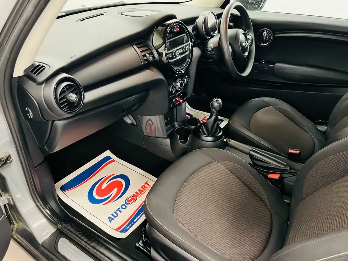 2017-mini-cooper-12-one-3d-big-21