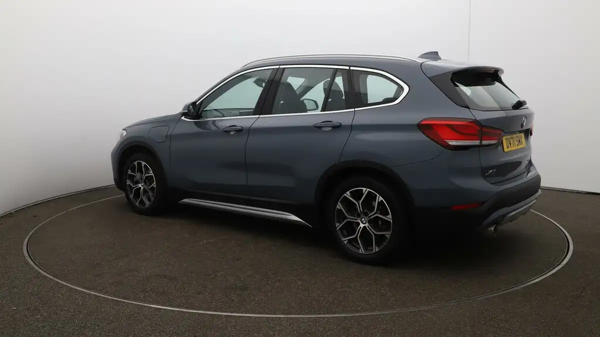 2021-bmw-x1-15-xdrive-25e-phev-xline-big-33