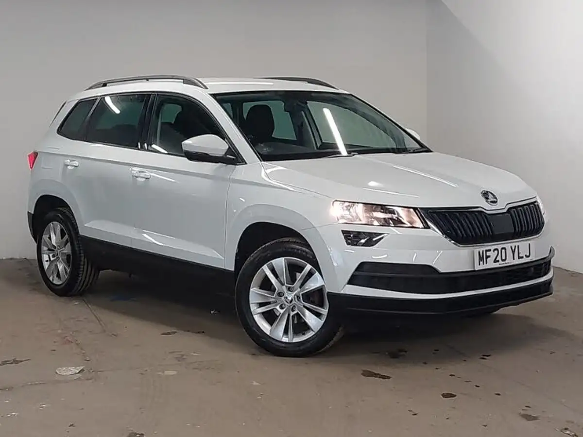 2020-skoda-karoq-15-tsi-se-technology-big-0