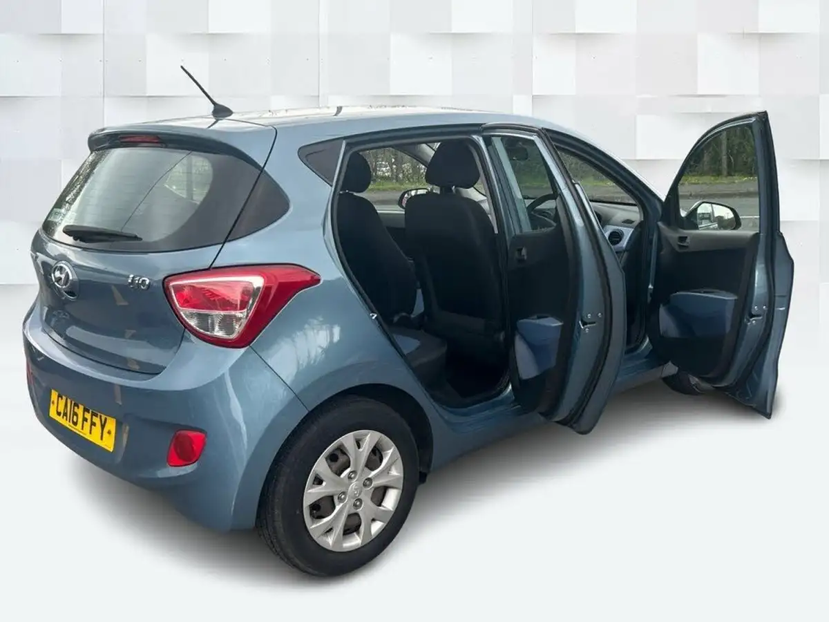 2016-hyundai-i10-12-se-big-8
