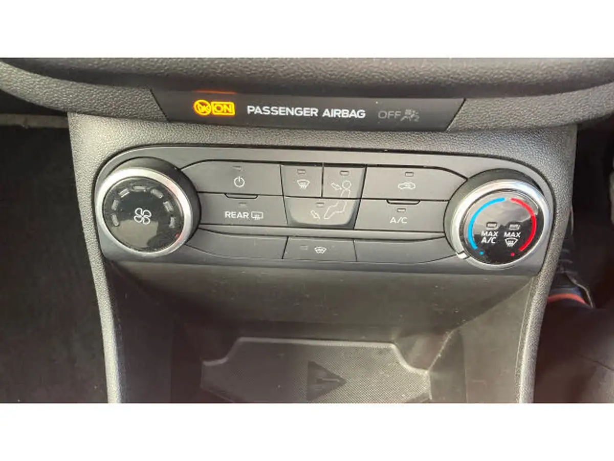 2018-ford-fiesta-11-ti-vct-zetec-3d-big-37