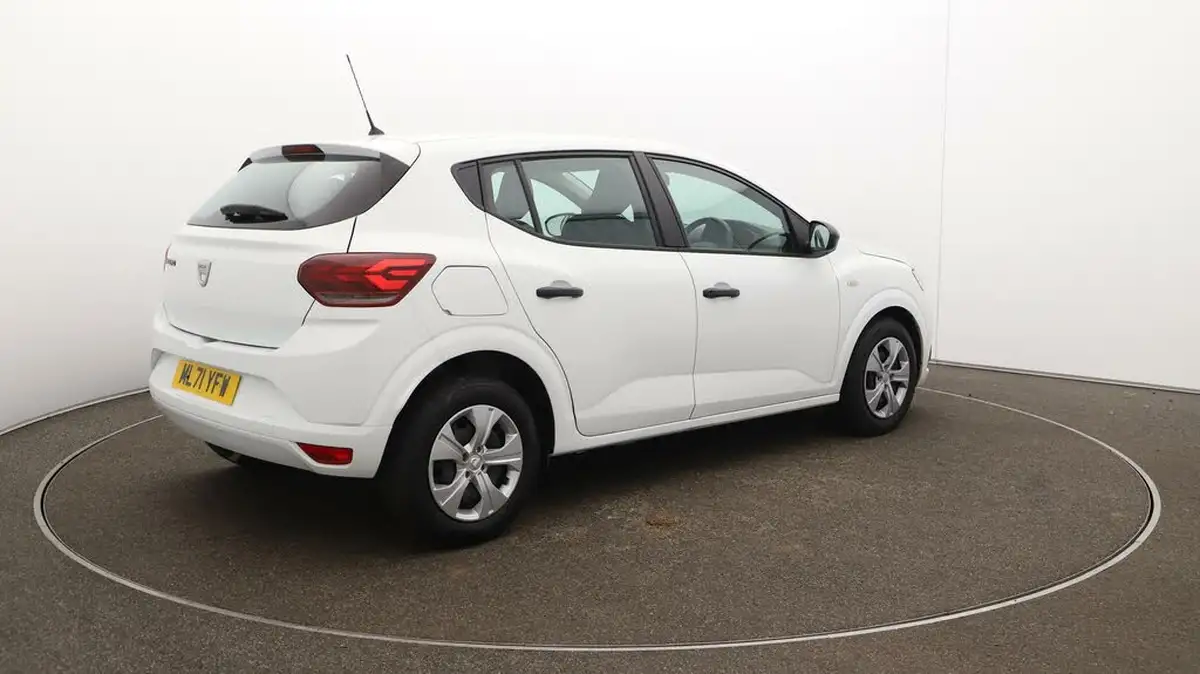 2021-dacia-sandero-10-sce-essential-big-50