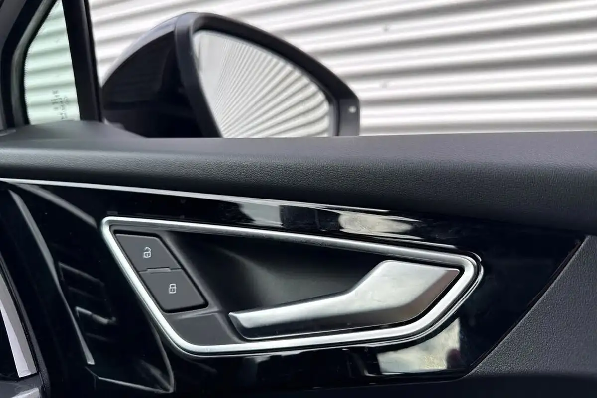 2023-audi-q4-e-tron-50e-black-edition-station-wagon-big-20