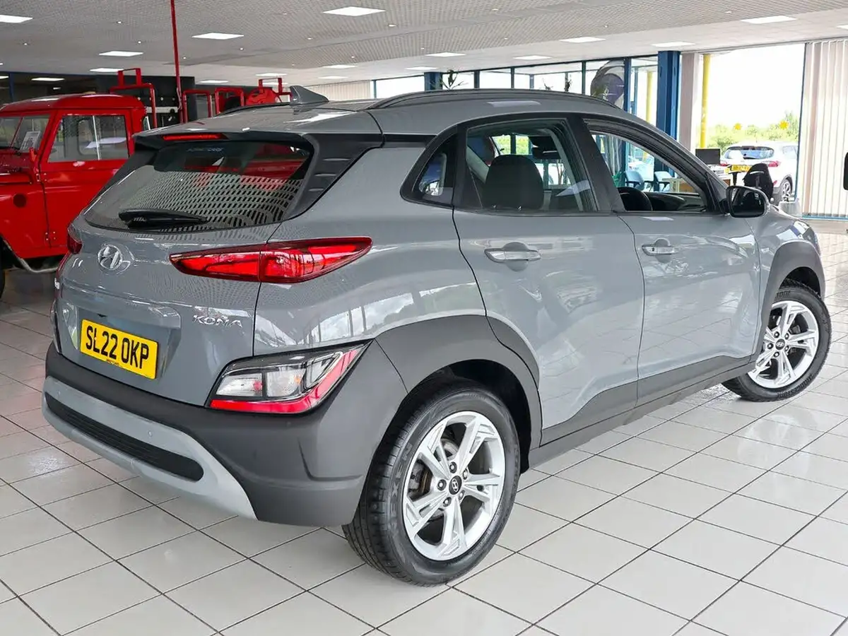 2022-hyundai-kona-10-t-gdi-se-connect-big-6