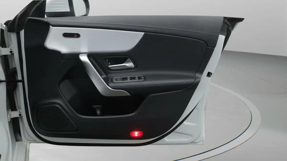 2022-mercedes-benz-cla-13-cla-200-amg-line-shooting-brake-5d-big-14