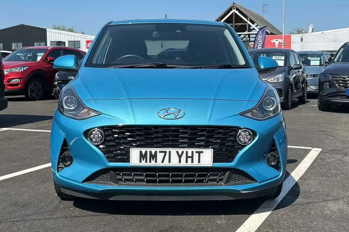 2022-hyundai-i10-12-premium-auto-big-5