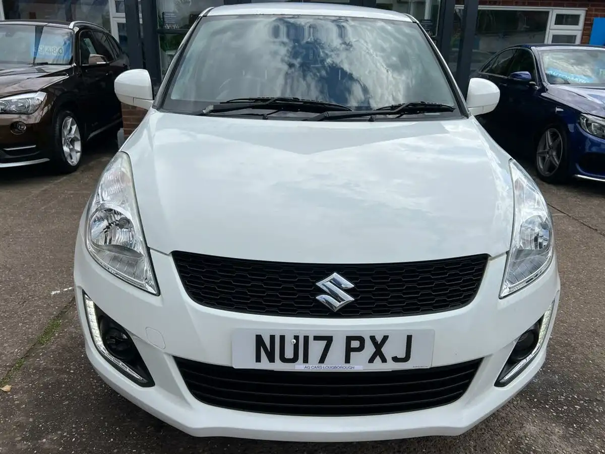 2017-suzuki-swift-12-sz2-5d-big-6