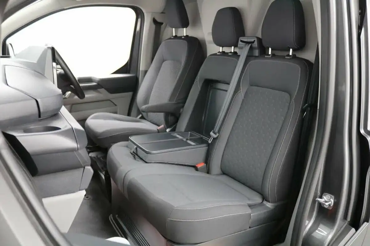 2023-ford-transit-custom-20tdci-320-l2h1-limited-136pseu6e-panel-van-1996cc-auto-big-21