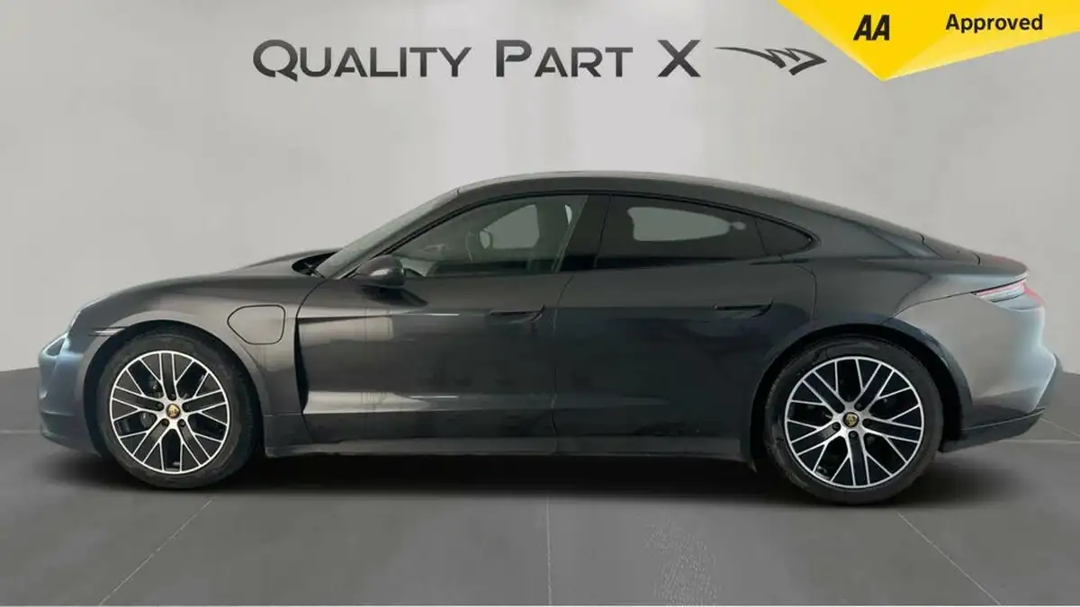 2021-porsche-taycan-e-base-476ps-performance-battery-plus-big-5
