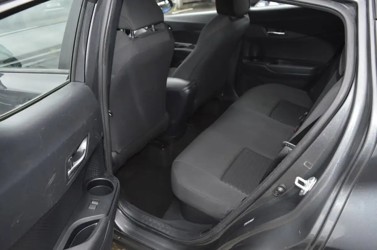 2020-toyota-c-hr-18-vvt-i-icon-parking-pack-big-9