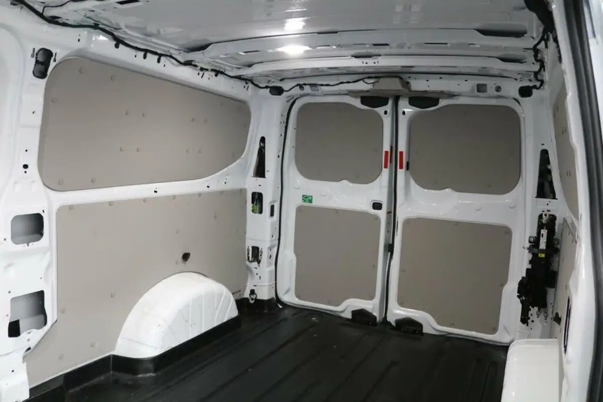 2024-ford-transit-custom-20tdci-320-l2h1-limited-136pseu6e-panel-van-1996cc-auto-big-15