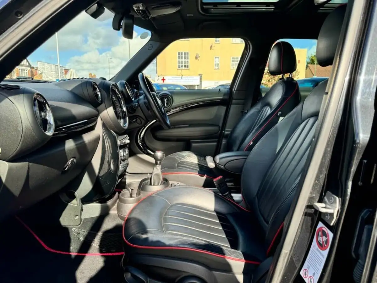 2014-mini-countryman-16-john-cooper-works-big-21