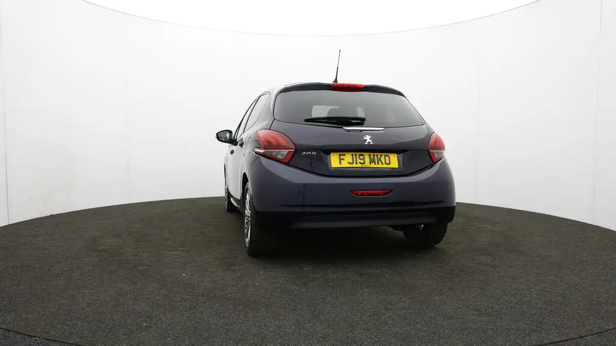 2019-peugeot-208-12-puretech-signature-big-32