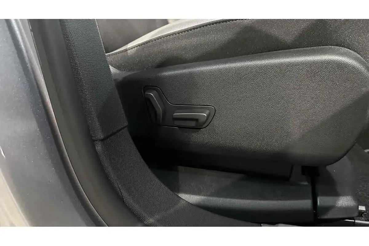 2020-citroen-c5-aircross-12-puretech-flair-plus-eat8-big-31