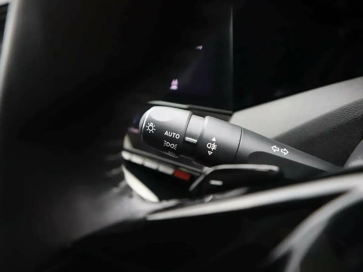2023-peugeot-308-12-puretech-allure-premium-130ps-big-37