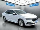 2021-skoda-octavia-small-31