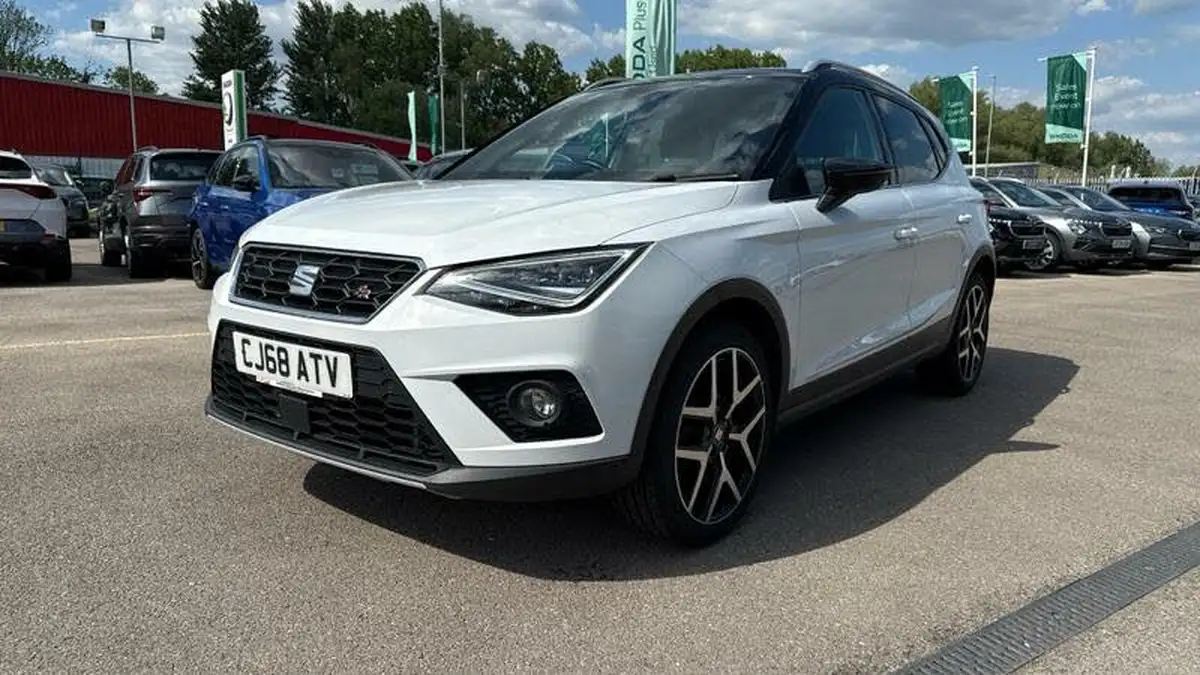 2019-seat-arona-10-tsi-fr-sport-ss-big-35
