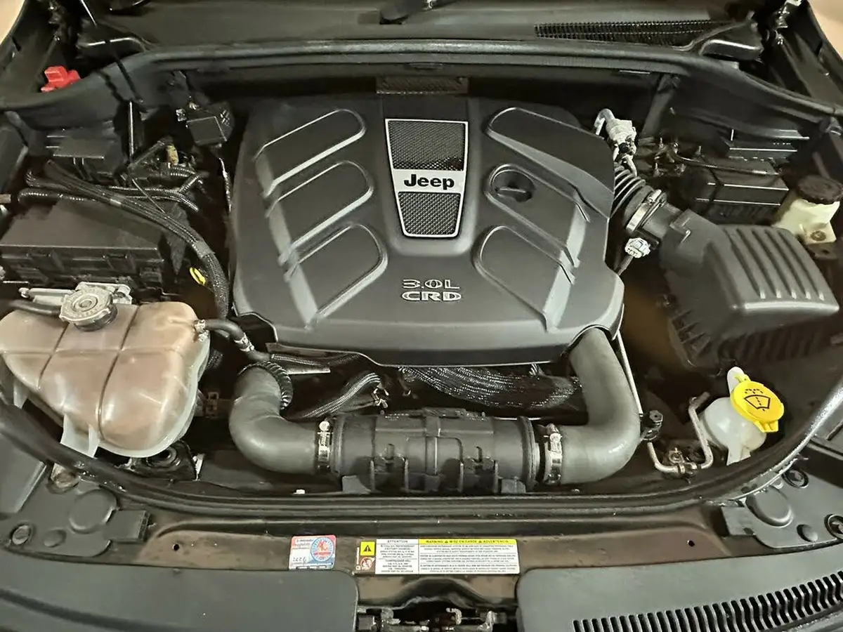 2013-jeep-grand-cherokee-big-10