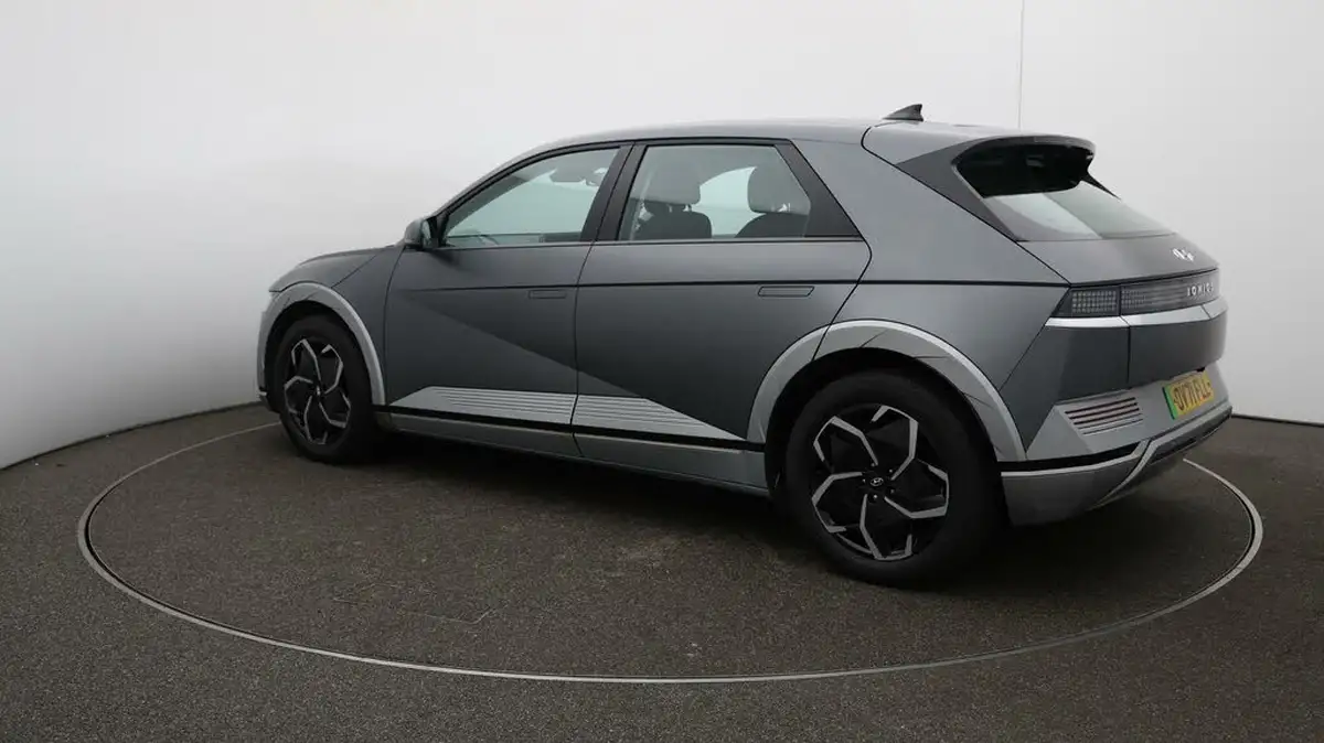 2021-hyundai-ioniq-5-e-premium-217ps-73kwh-rwd-big-33