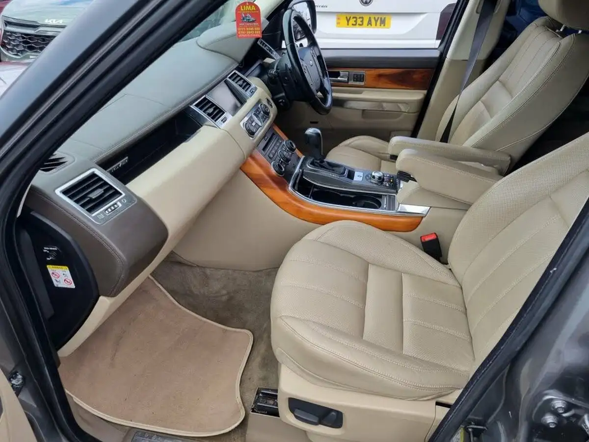 2011-land-rover-range-rover-sport-50-hse-big-4