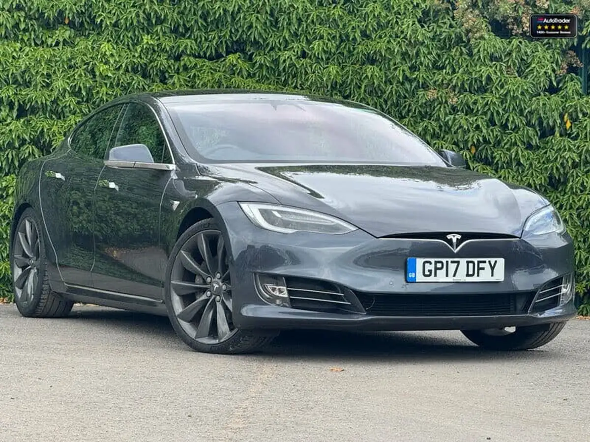 2017-tesla-model-s-e-100d-big-1