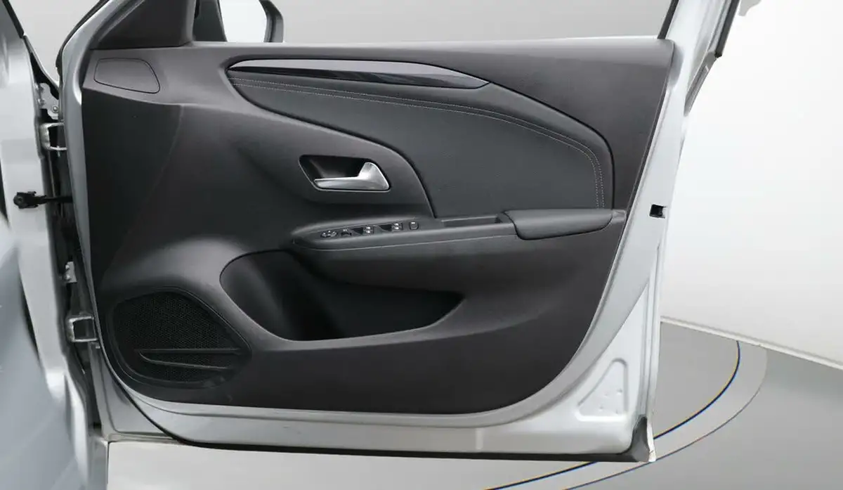 2022-vauxhall-corsa-12i-elite-edition-big-14