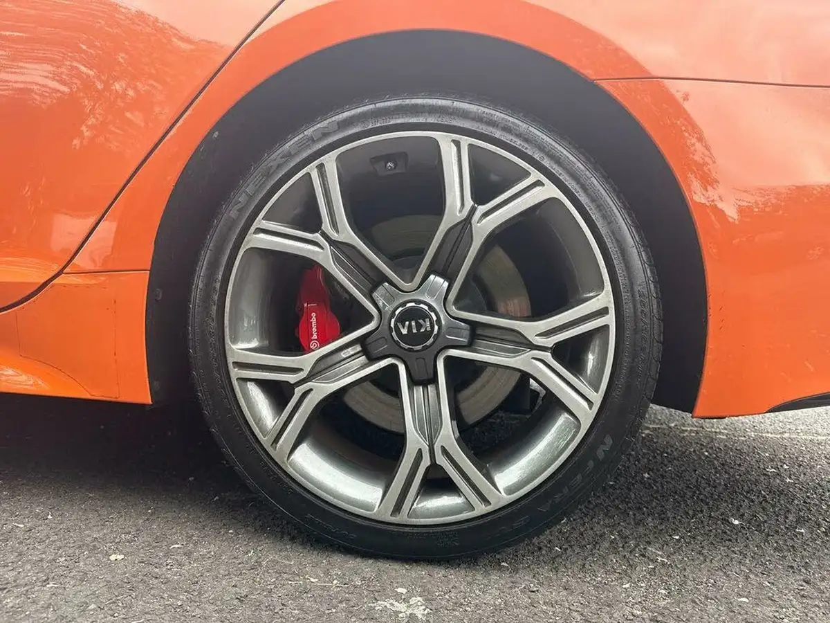 2019-kia-stinger-33-t-gdi-gt-s-365bhp-big-24