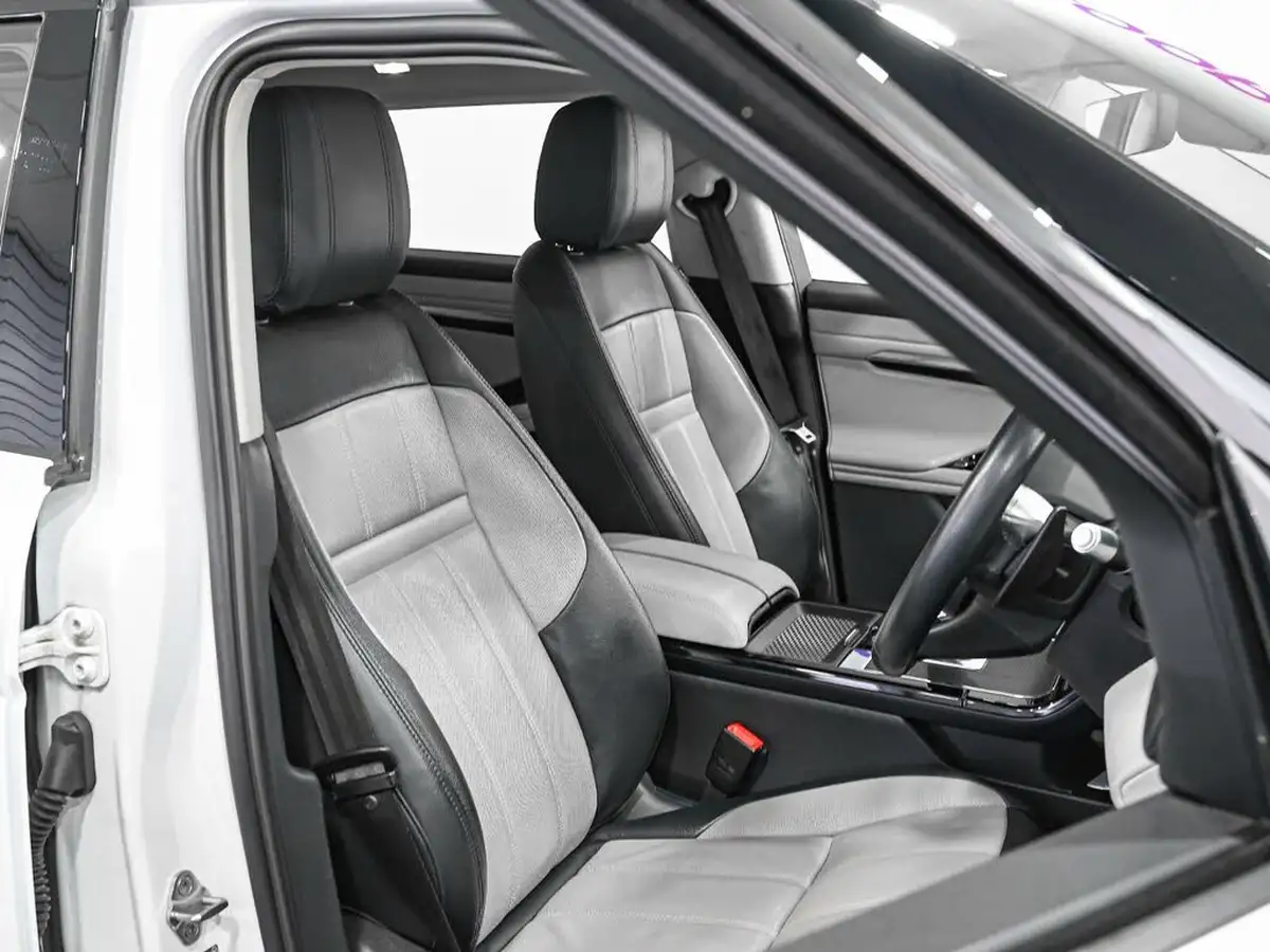 2019-land-rover-range-rover-evoque-20-p200-r-dynamic-s-big-2