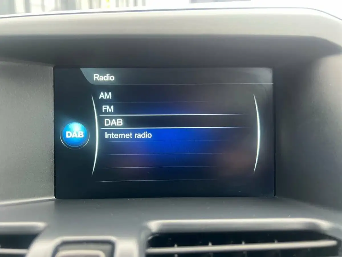 2014-volvo-xc60-24td-d4-r-design-lux-181bhp-nav-geartronic-big-27