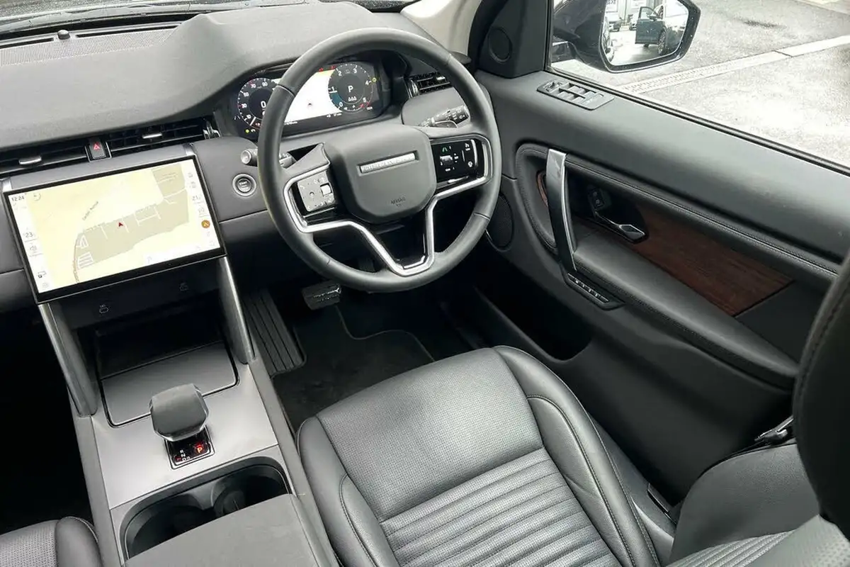 2024-land-rover-discovery-sport-20-d200-s-big-36