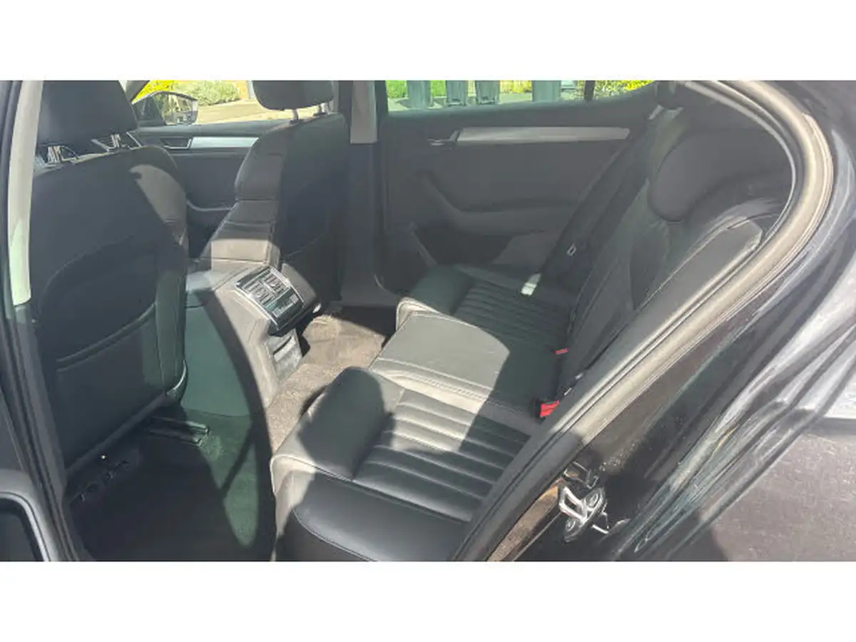 2019-skoda-superb-15-tsi-se-technology-hatchback-dsg-big-15