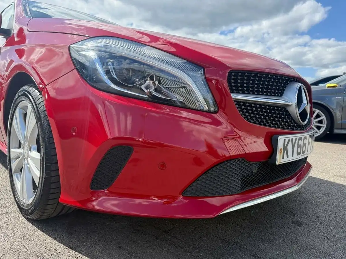 2016-mercedes-benz-a-class-21d-a200d-sport-premiumss-7g-dct-big-24
