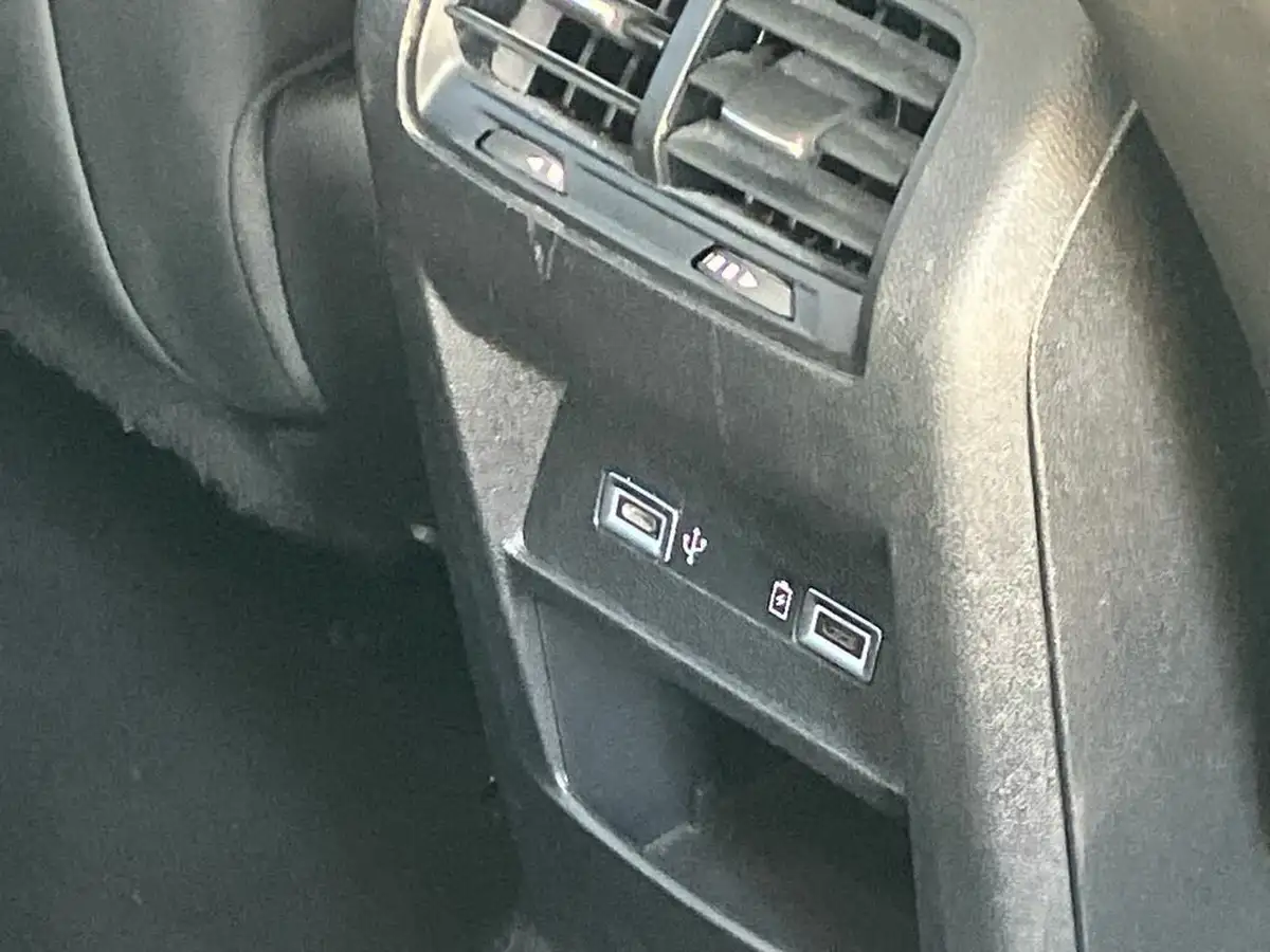 2022-peugeot-308-sw-12-puretech-allure-premium-station-wagon-eat8-big-41