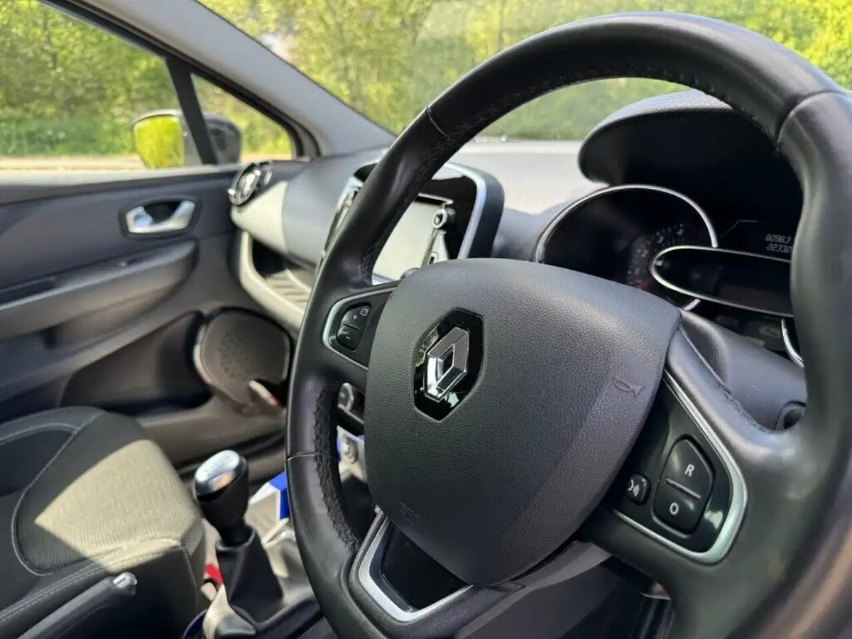 2019-renault-clio-15dci-iconic-90ps-ss-big-19