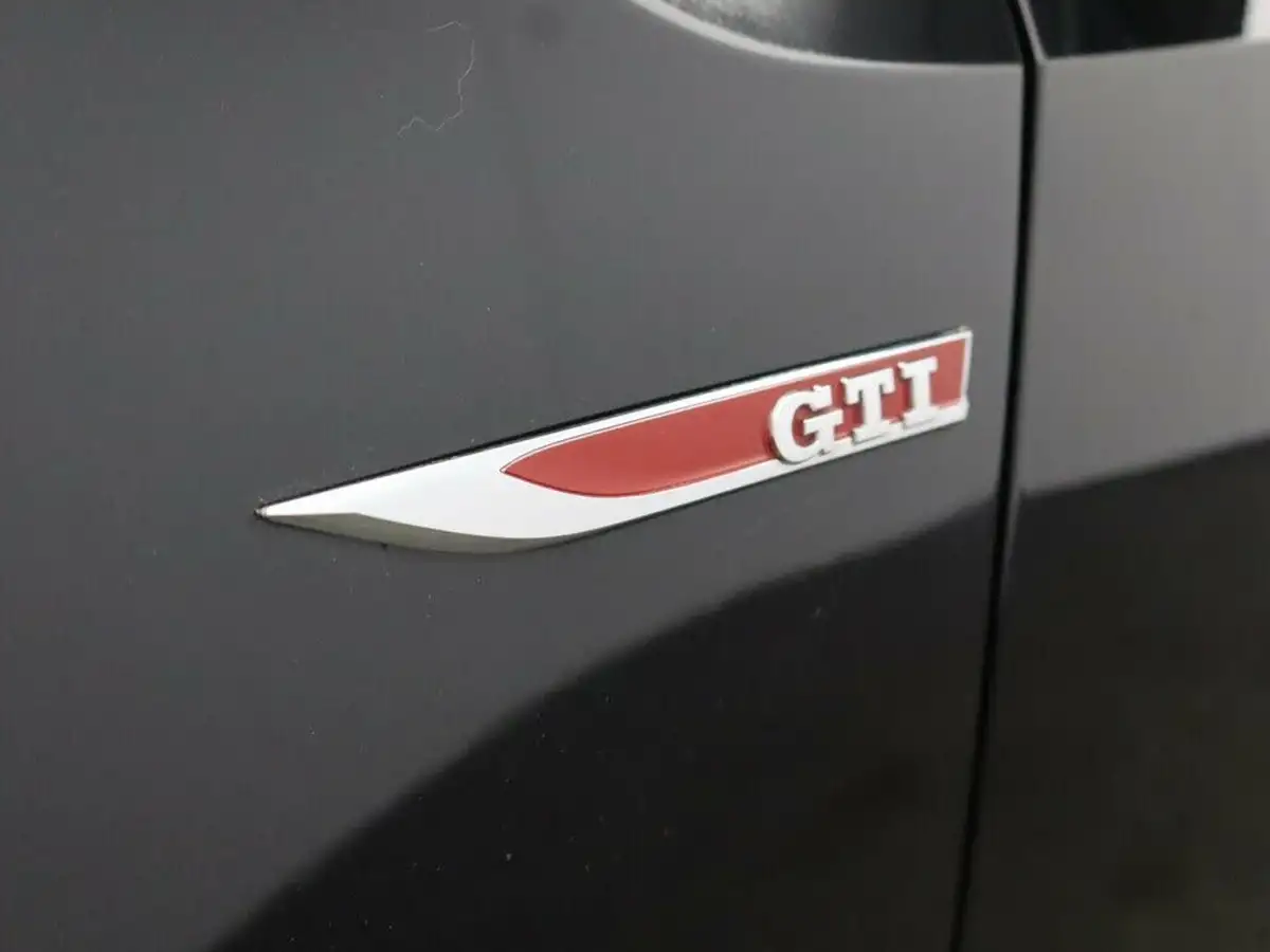 2021-volkswagen-up-10-gti-3d-big-36