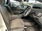 2011-toyota-prius-small-15