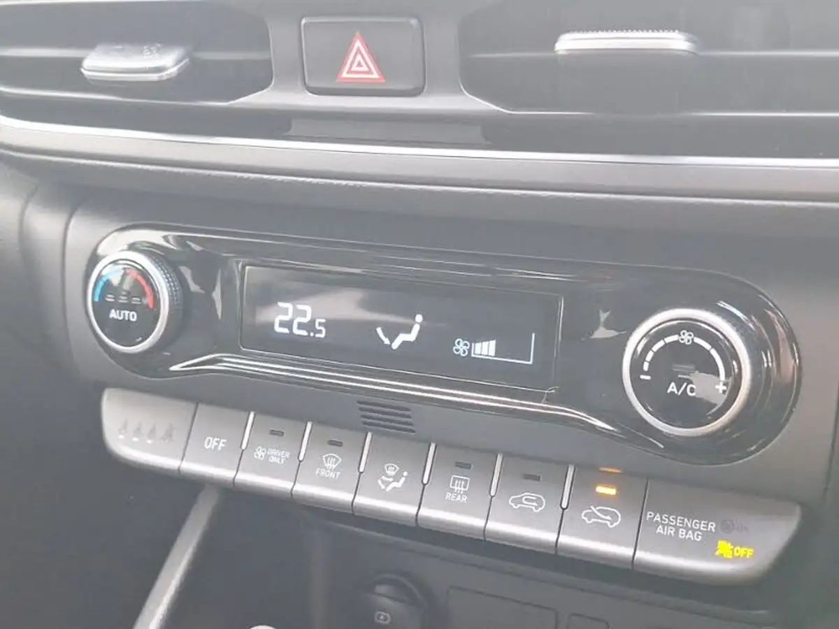 2022-hyundai-kona-16-gdi-premium-big-11