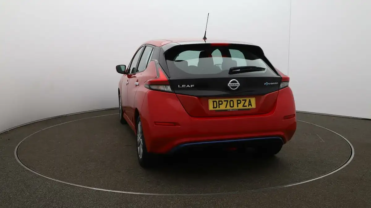 2021-nissan-leaf-e-acenta-big-60